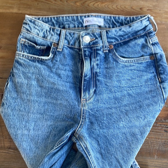 Zara Straight Leg Jeans - Picture 4 of 4